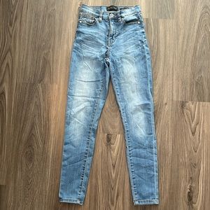 Kendall + Kylie Kontour Highrise skinny jeans, size 25/size 1